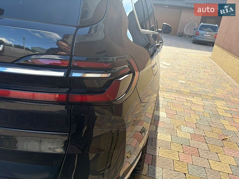 Позашляховик / Кросовер BMW X7 2023 в Сарнах