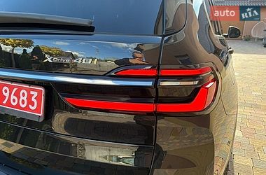 Позашляховик / Кросовер BMW X7 2023 в Сарнах