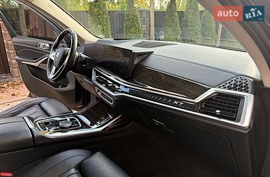Позашляховик / Кросовер BMW X7 2023 в Сарнах