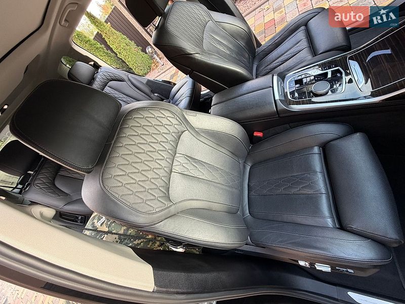 Позашляховик / Кросовер BMW X7 2023 в Сарнах