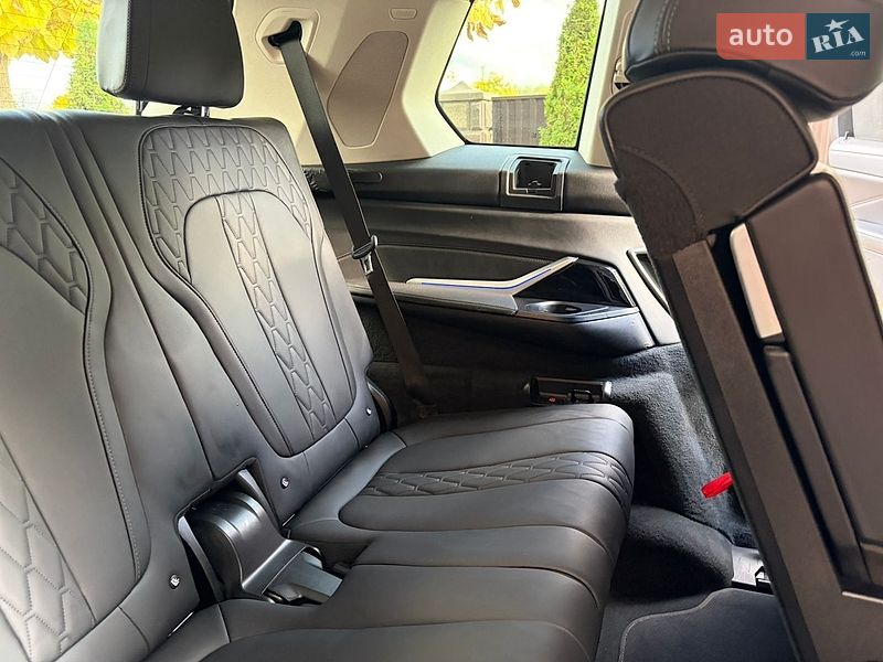 Позашляховик / Кросовер BMW X7 2023 в Сарнах