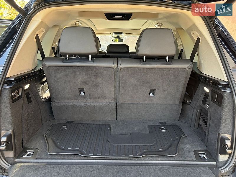 Позашляховик / Кросовер BMW X7 2023 в Сарнах