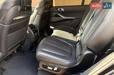 Позашляховик / Кросовер BMW X7 2023 в Сарнах