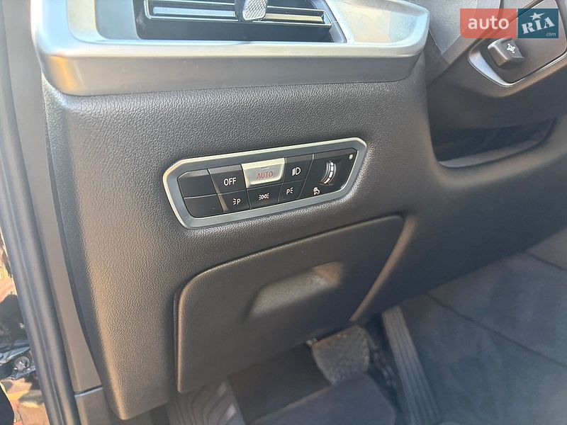 Позашляховик / Кросовер BMW X7 2023 в Сарнах