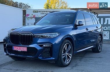 BMW X7  2021