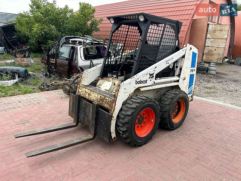 Bobcat 743