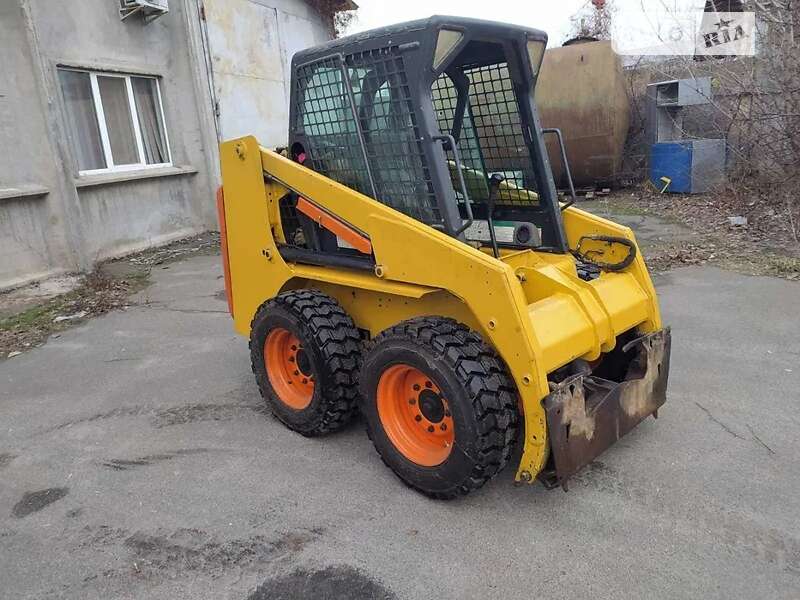 Минипогрузчик Bobcat 753