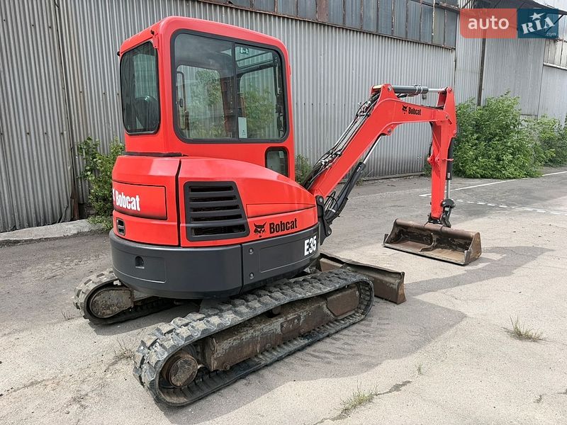 Bobcat E