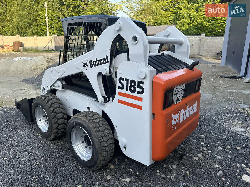 Міні-вантажник Bobcat S185