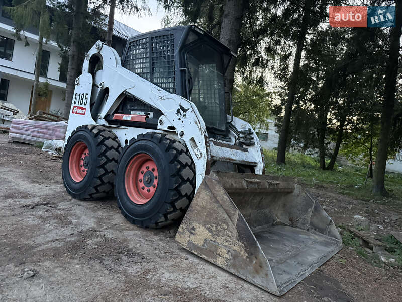 Міні-вантажник Bobcat S185