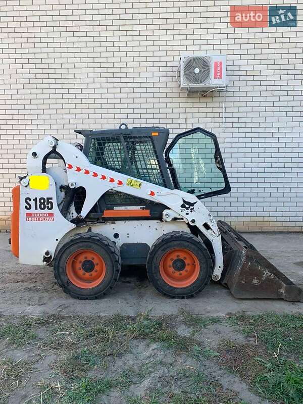 Bobcat S185