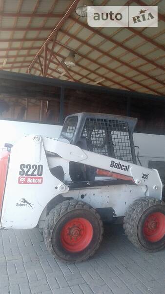 Bobcat S220