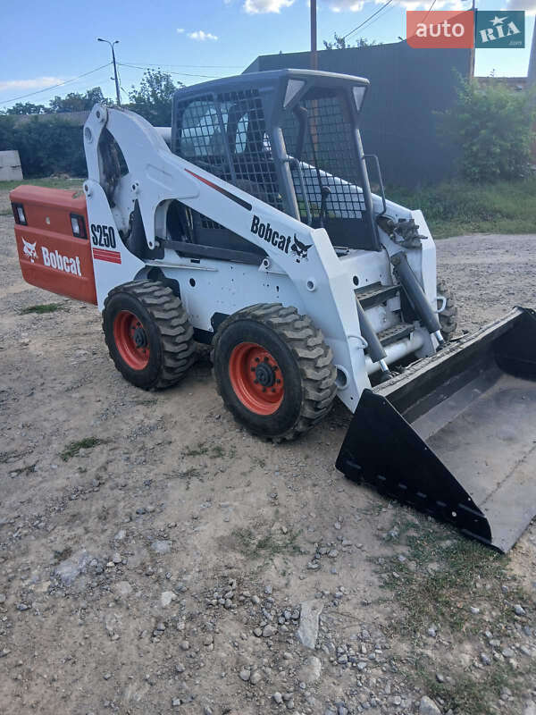 Bobcat S250