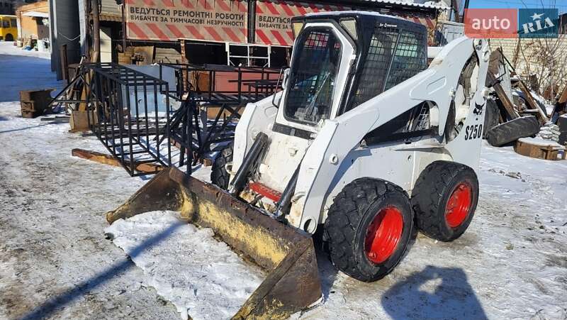 Bobcat S250