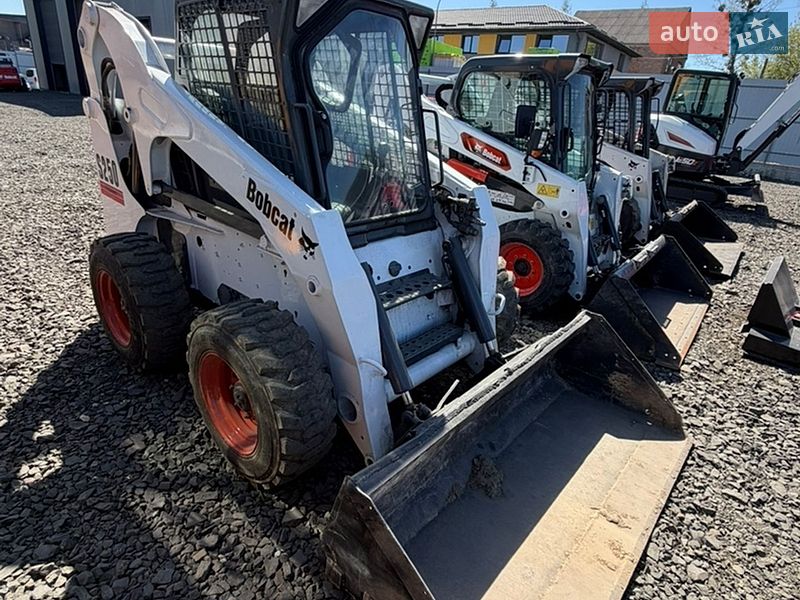 Минипогрузчик Bobcat S250
