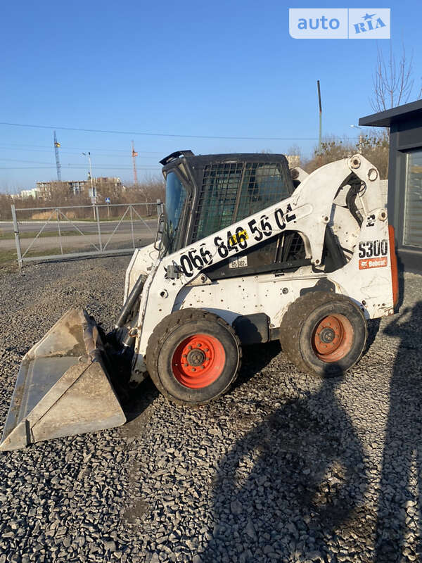 Минипогрузчик Bobcat S300