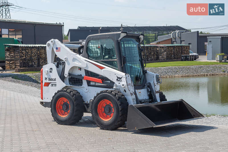 Минипогрузчик Bobcat S770