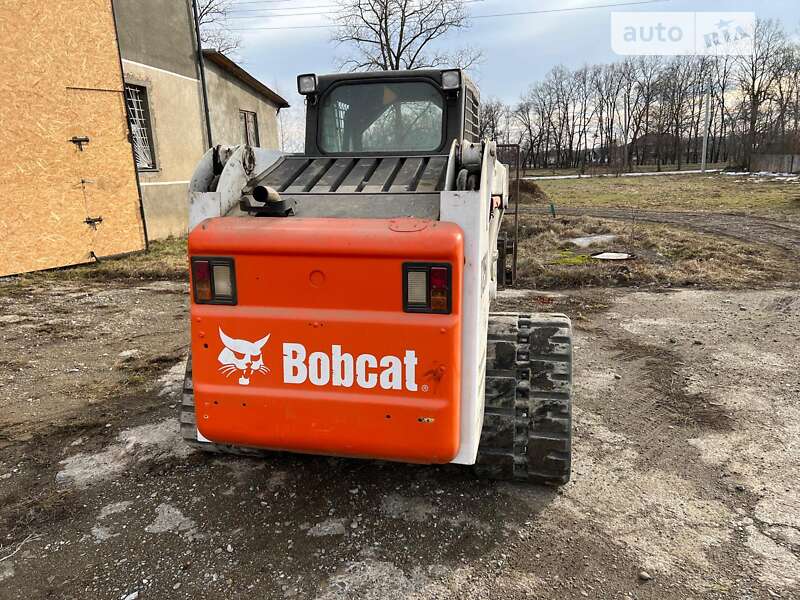 Bobcat T250