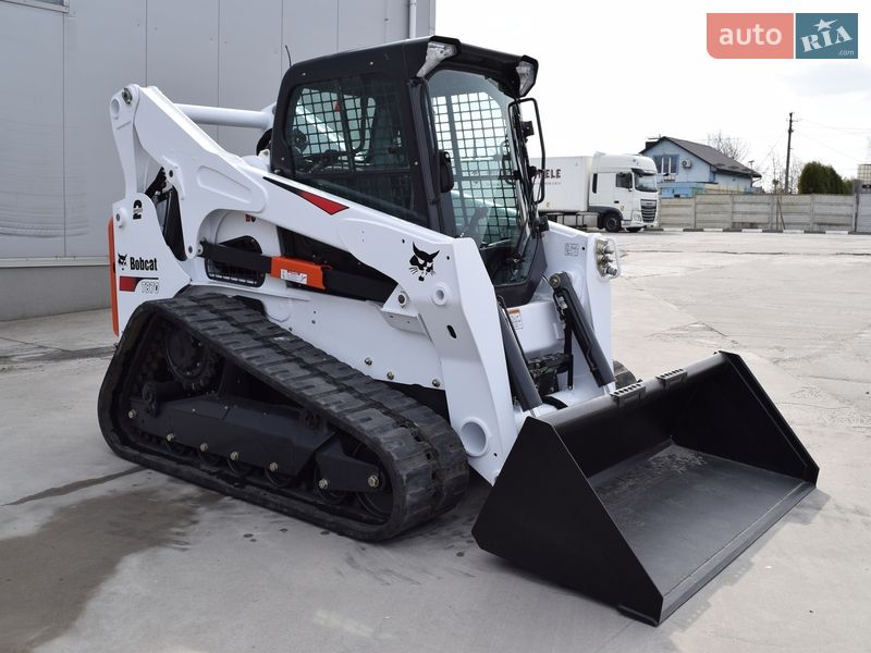 Bobcat T870