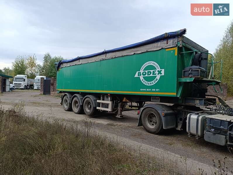 Самоскид напівпричіп Bodex KIS