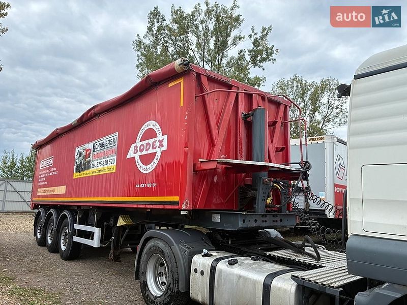 Самосвал полуприцеп Bodex KIS 2013 в Долине
