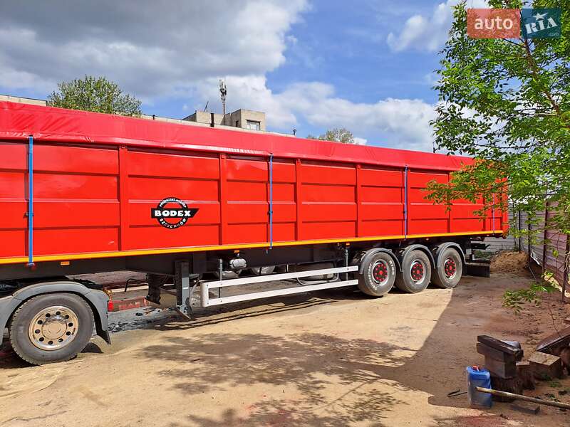 Зерновоз - полуприцеп Bodex Kiss 33