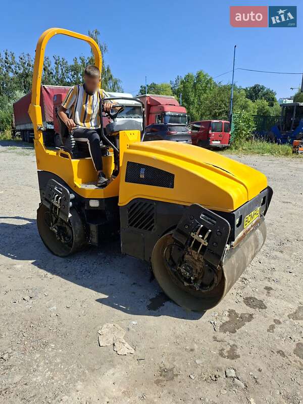 Дорожный каток Bomag BW 120AD-4 Roller