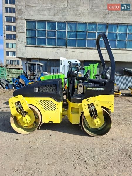 Дорожный каток Bomag BW 120AD-4 Roller