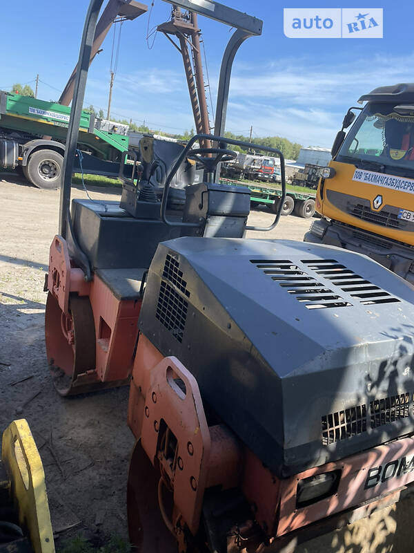 Інша спецтехніка Bomag BW 135AD