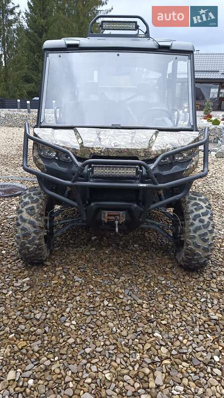 Мотовсюдиход BRP Defender