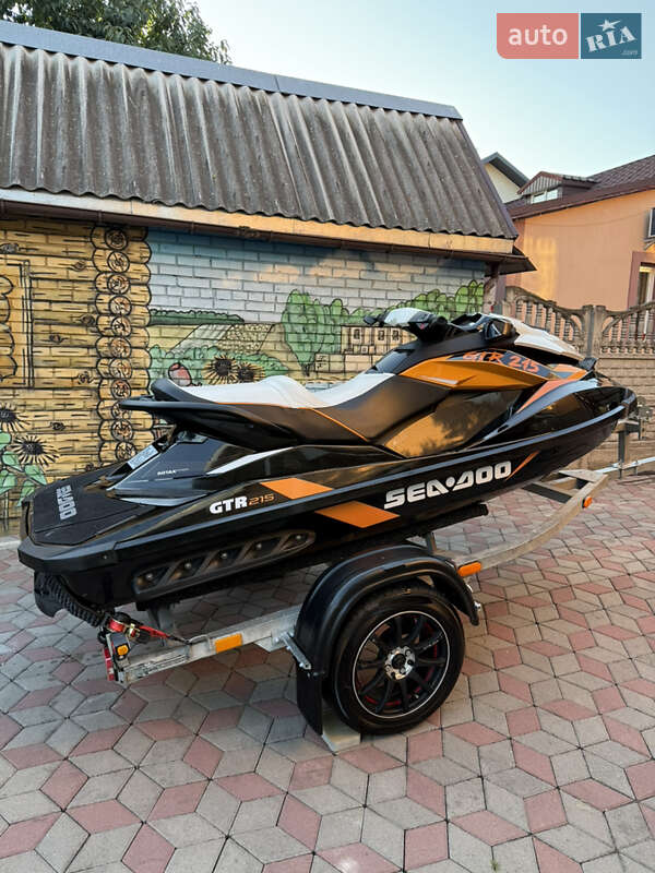 Гидроцикл туристический BRP GTR