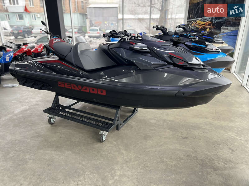 Гидроцикл спортивный BRP GTR