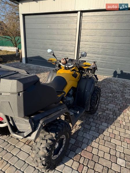 Мотовездеход BRP Outlander