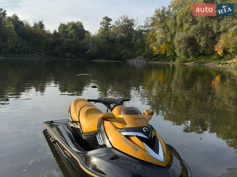 Гидроцикл спортивный BRP RXT