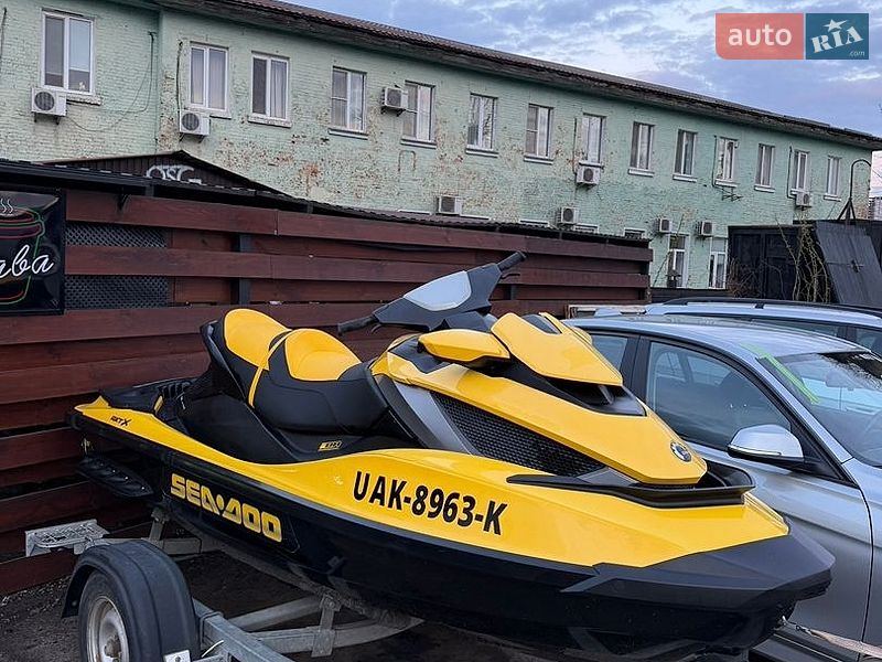 Гідроцикл спортивний BRP RXT