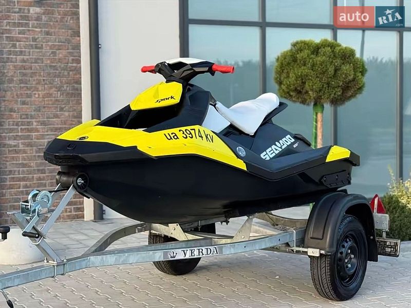 BRP Spark 2016 BRP Spark 2016
