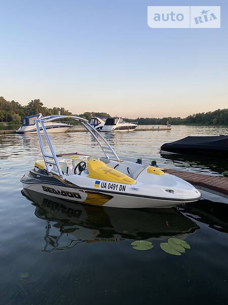 Водний транспорт BRP Speedster