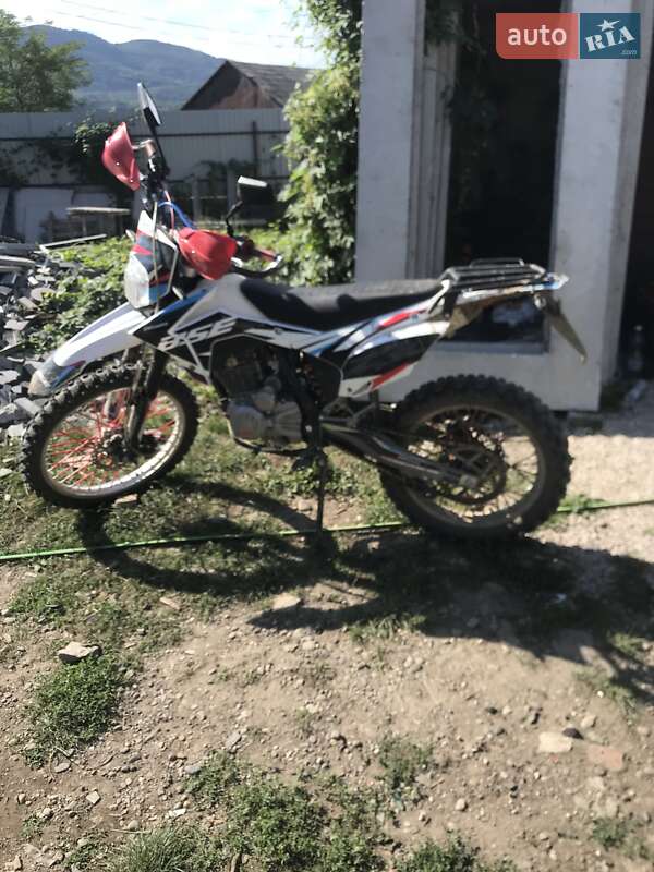 Мото BSE J3D 300 Enduro