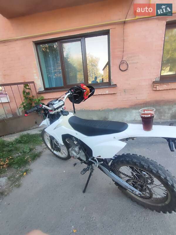 Мотоцикл Внедорожный (Enduro) BSE J3D 300 Enduro