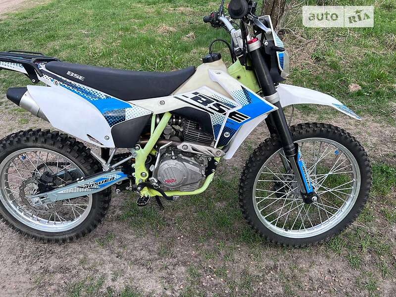 Мотоцикл Внедорожный (Enduro) BSE J3D