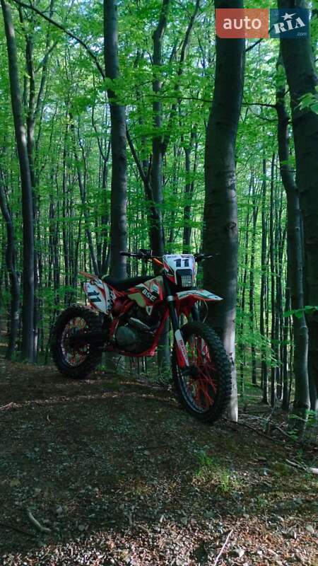 Мотоцикл Кросс BSE S2