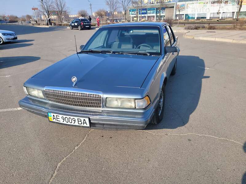 Седан Buick Century