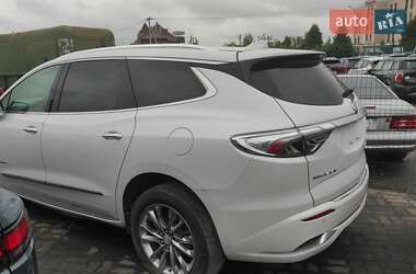 Buick Enclave  2022
