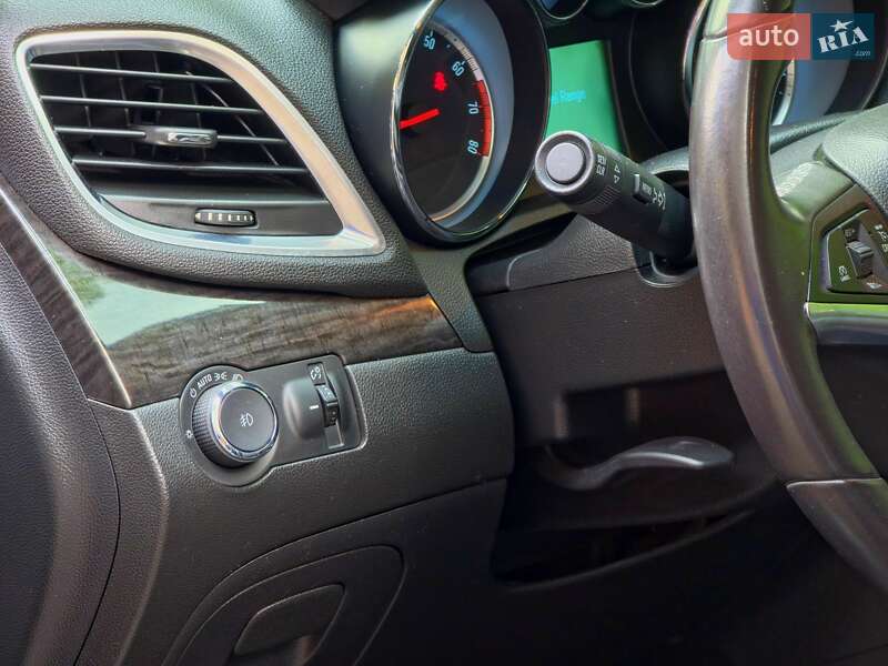 Позашляховик / Кросовер Buick Encore 2015 в Кривому Розі