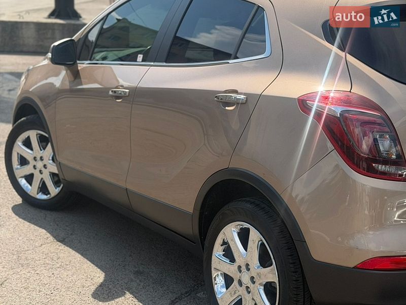 Внедорожник / Кроссовер Buick Encore 2019 в Киеве