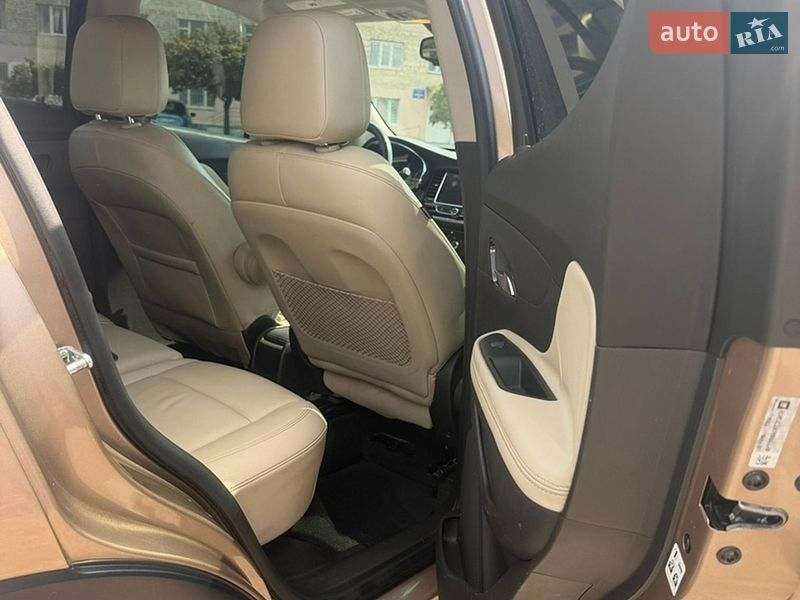Внедорожник / Кроссовер Buick Encore 2019 в Киеве
