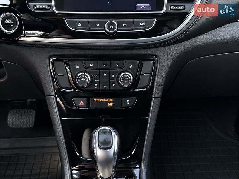 Хэтчбек Buick Encore 2017 в Новоселках