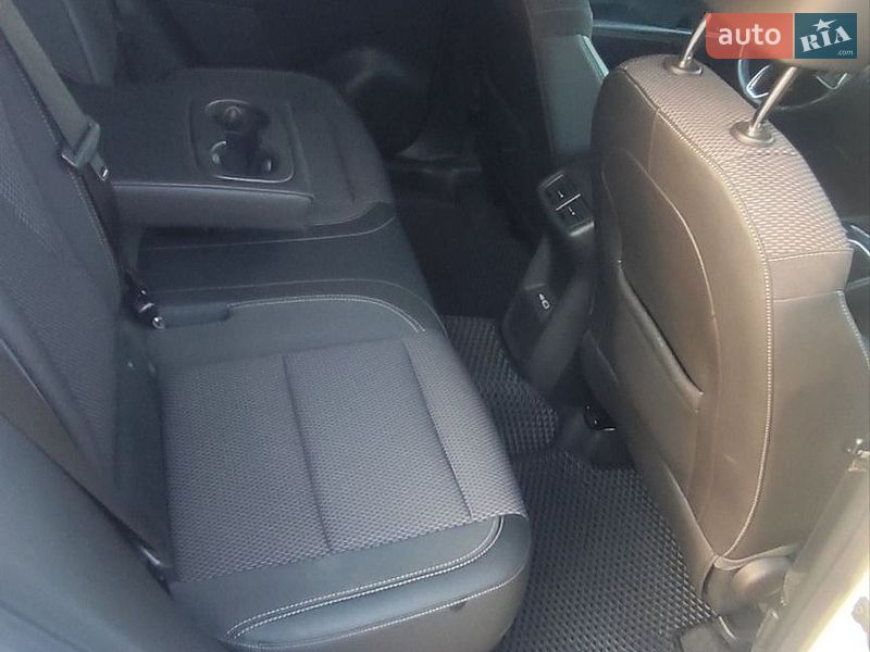 Внедорожник / Кроссовер Buick Envision 2021 в Вишневом