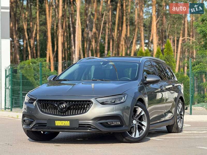 Універсал Buick Regal TourX