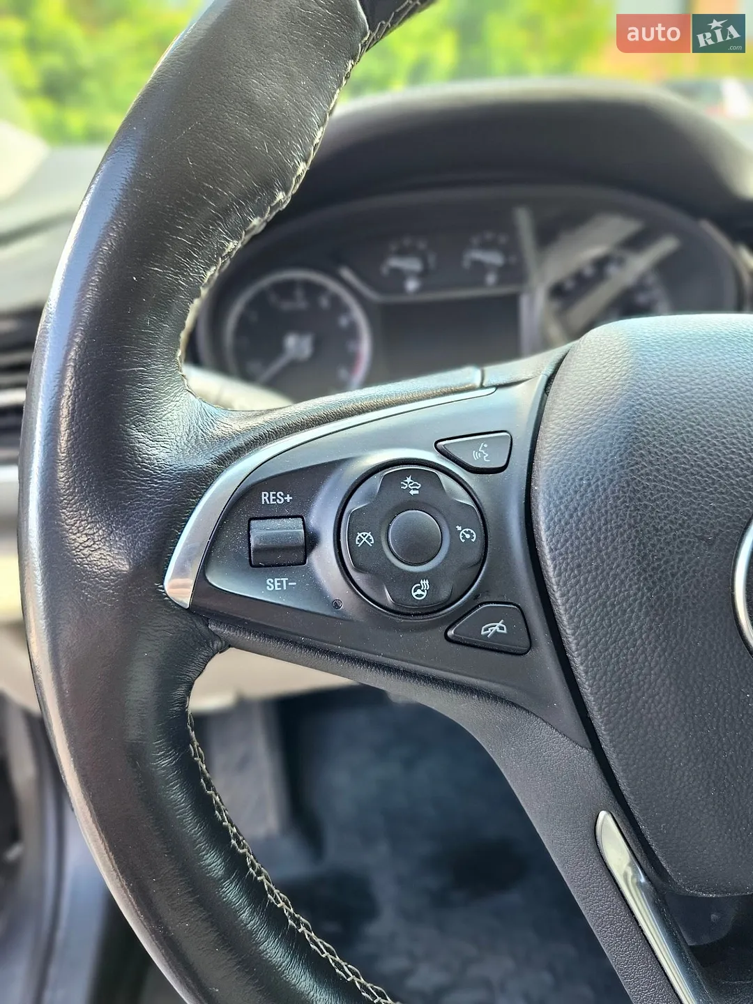 Buick Regal 2018 VIN W04GP6SX3K1011704 фото оголошення 14 з 28